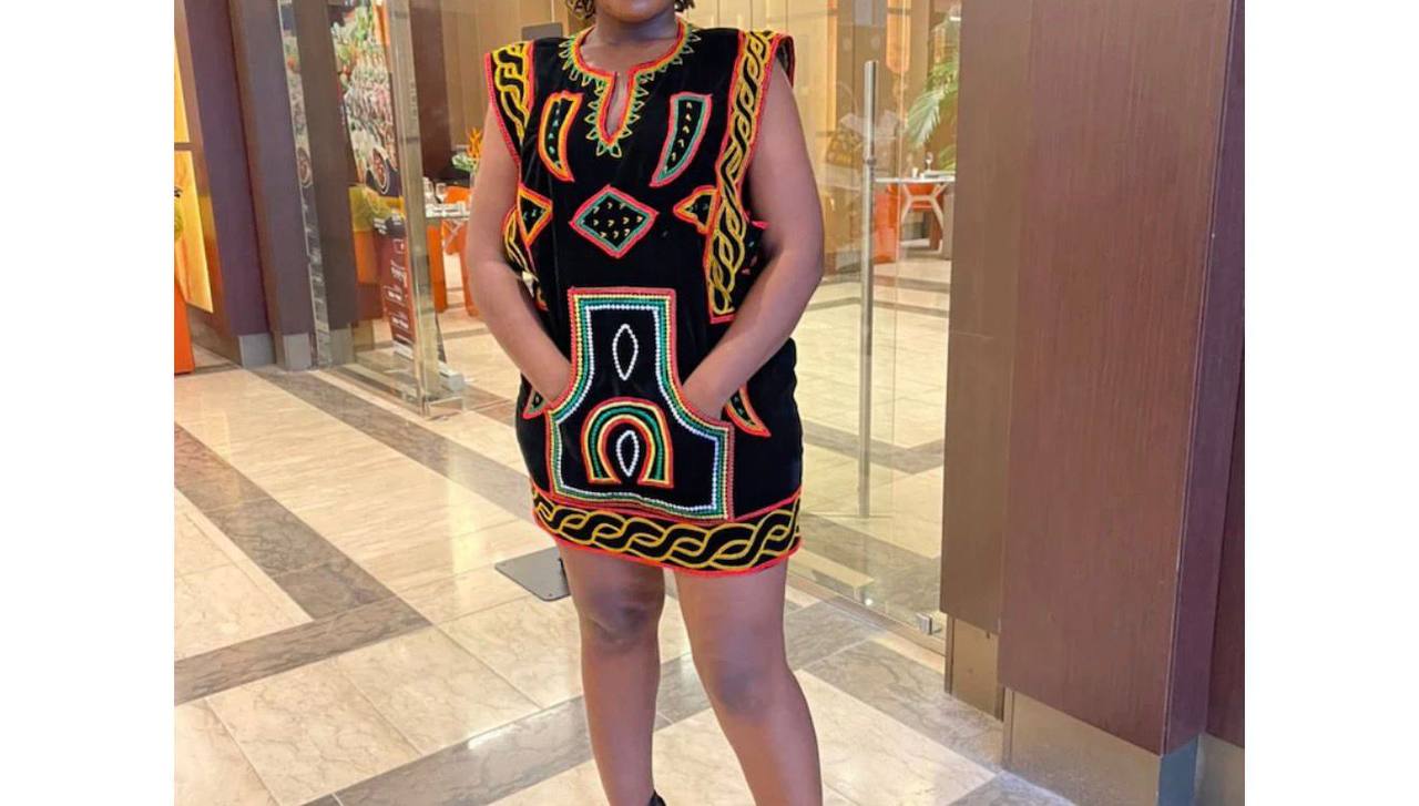 Knee-Length Toghu for Women – Grace in Royal Heritage